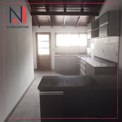Imagen 3 de 9 de Casa En Venta En Barrio Aeronautico