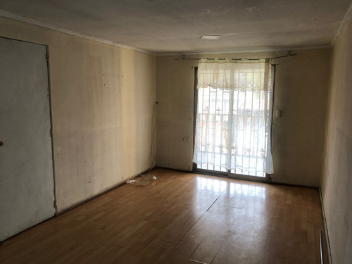 Excelente Casa De Dos Pisos En Comuna De La Cisterna!!!