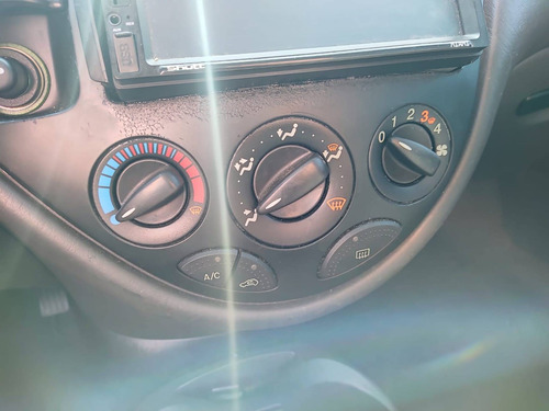 Imagem 7 de 15 de Ford Focus 1.6 Glx 8v Flex 4p Manual