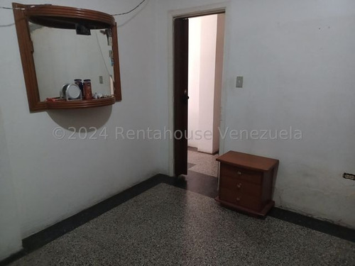 Apartamento En Venta En La Campiña 25-18032 Yf