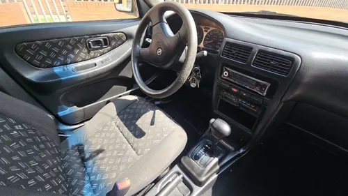 Nissan Sentra 1.6 B13