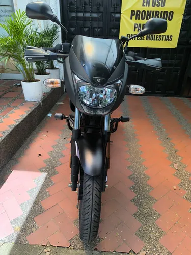 Pulsar 180 Fi Negro Mate