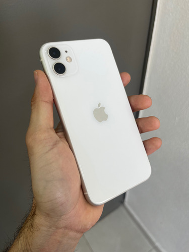 Apple iPhone 11 (64 Gb) - Blanco (Usado)
