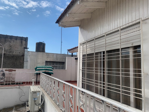 Venta Ph De 4 Ambientes Patio, Lavadero Y Terraza Oportunidad