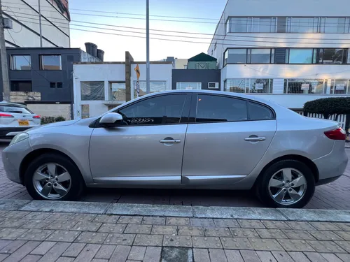 Renault Fluence 2.0 Privilege