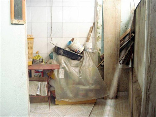 Imagem 22 de 25 de Casa Bem Próximo A Avenida Antônio Emerich E Do Hipermercado Extra E Do Bradesco E Também De Escolas Como Escola Particular Mundial E Escola Municipal Constante - Hm1032