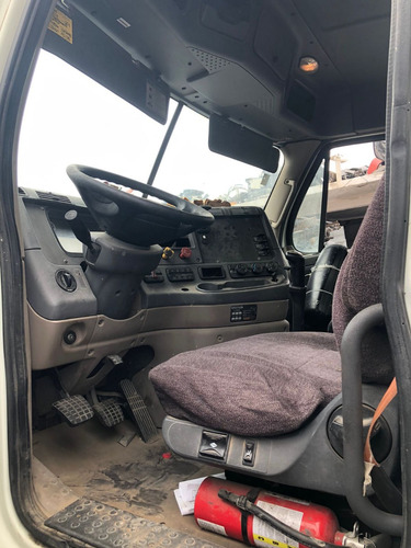 Corte Para Trailer Tractocamion Freigthliner Cascadia 2012
