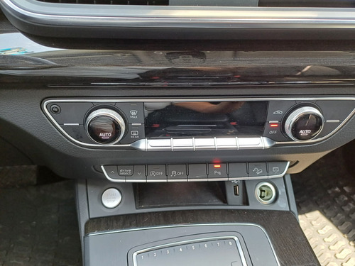 Audi Q5 2.0 L T Elite Dsg