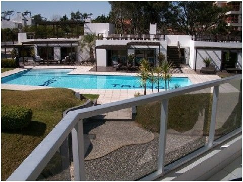 Venta De Apartamento 2 Dormitorios En Pinares, Punta Del Est
