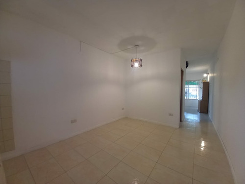 Departamento En Zona Norte Ing. Maschwitz A Mts. De Panamericana Y Colectora Oeste.