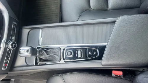 Volvo XC60 T5 Momentum Sec 2,0 4x4