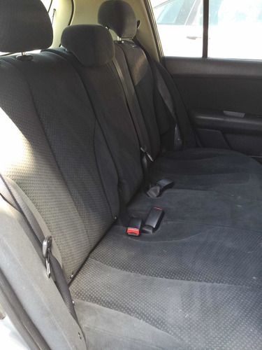 Nissan Tiida 1.8 Visia 5 P 2013