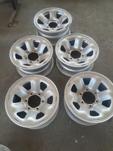 Rines Toyota De 6 Huecos (Usado)