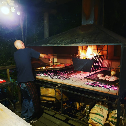Excelente Restaurant Totalmente Equipado.
