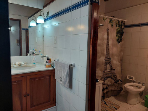 Venta Casa 5 Ambientes Centro De Lujan