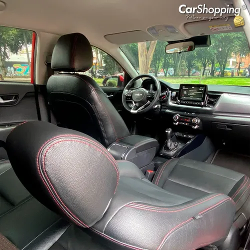 Kia Stonic 1.0 Mt Zenith Híbrida La Más Full Como Nueva