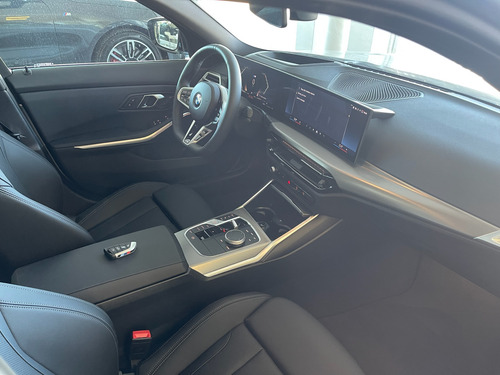 BMW Serie 3 3.0 330i Sedan Sport 252cv