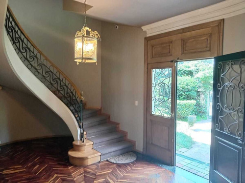 Magnifica Casa En Av Palmas, Lomas De Chapueltepec Con Uso De Suelo