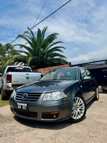 Volkswagen Bora 1.8 Highline T 180cv Cuero