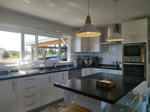 Casa En Venta Con Hermosa Vista Al Lago Y Volcanes Frutillar