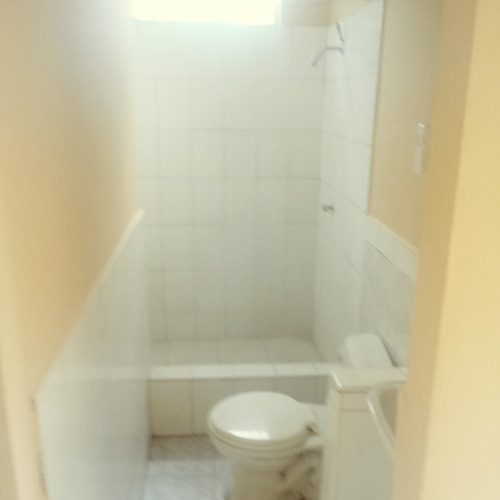 Se Alquila Departamento Para Pareja, Persona Sola.