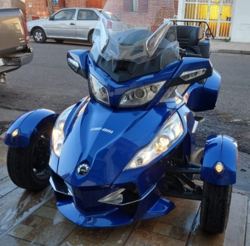 Imagen 2 de 7 de Moto Can Am Spyder Rt Full Impecable