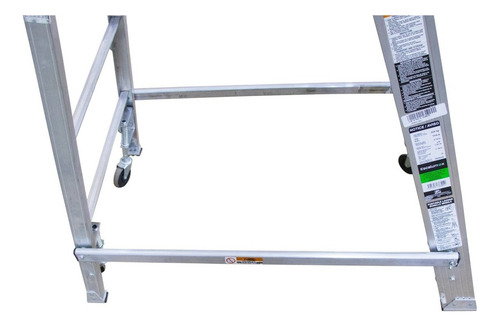 Escalera C/plataforma Pleg 4 Esc, Ruedas Y Barandal Akron Color Plateada
