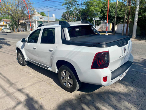 Imagen 7 de 9 de Renault Duster Oroch 2020 2.0 Privilege
