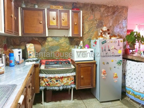 Yoselin Cabesas Vende Apartamento En La Mora 26-388 Yc