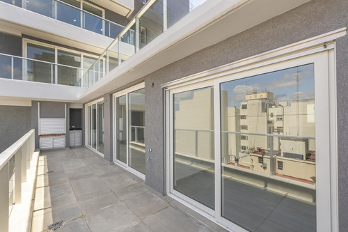 Style Point - 3 Ambientes Con Cochera - Flores - Full Amenities - Entrega Inmediata
