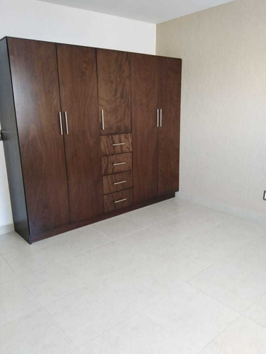 Imagen 7 de 11 de Casa En Renta 3 Recamaras El Mayorazgo Residencial León Gto