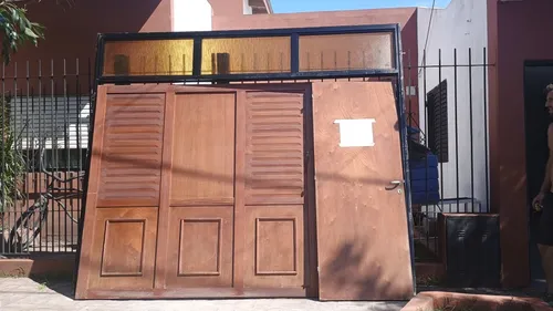 Vendo Portón Madera (dura) 4 Hojas 