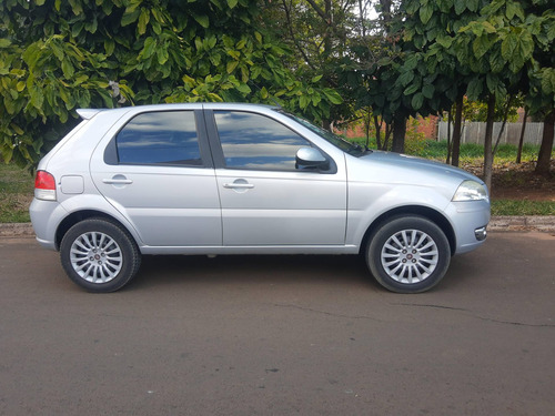 Imagem 10 de 14 de Fiat Palio Essence 1.6 16v (flex)