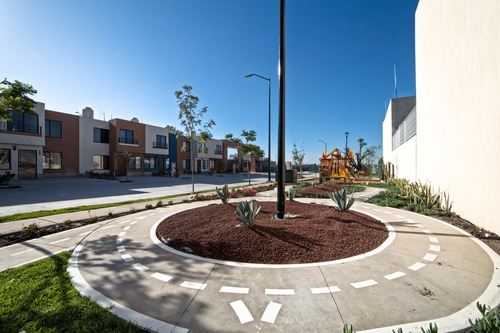 Casa En Venta Punta Mixe, León, Gto Modelo Sisa