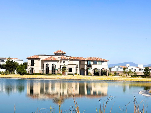 Casas en Venta en Condado del Valle Metepec