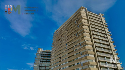 Venta Apartamento De 2 Dormitorios En Zona Malvín, En Piso Alto. Edificio Distrito M