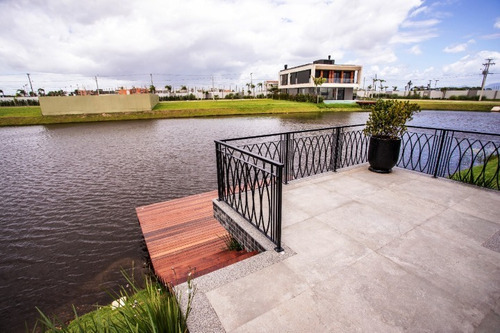 Imagem 8 de 10 de Casa À Venda Em Xangri-lá - Ca01320 - 69307136