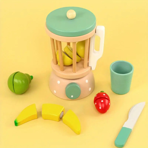 Licuadora De Madera Con Frutas Y Cuchillo