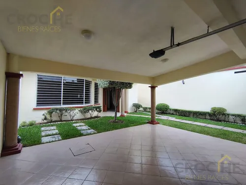Casa En Venta En Jardines De Las Animas