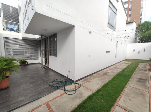 Casa En Venta En Cúcuta. Cod V25976