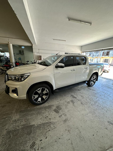 Toyota Hilux 2.8 Cd Srx 177cv 4x2 At