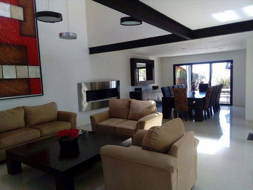 Imagen 11 de 30 de En Venta Moderna Casa En Club De Golf Los Encinos, Estado De México