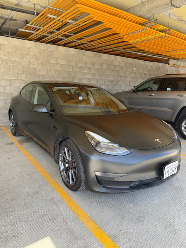 Tesla Model 3 Standar Plus