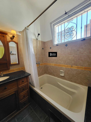 Vendo Casa En Pocitos Ideal Empresa Us$ 720.000