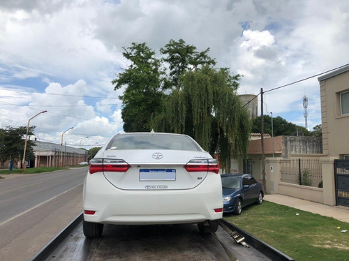 Toyota Corolla Xei Pack 2017 Chocado Poco