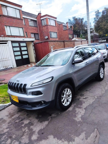 Jeep Cherokee 3.2 Longitude