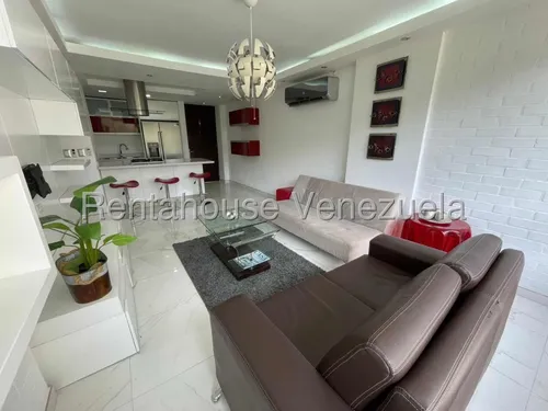 Apartamento En Lomas Del Sol