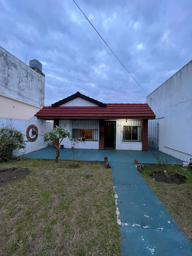 Casa Chalet  En Venta En Quilmes, G.b.a. Zona Sur, Argentina