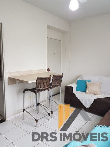 Apartamento Padrão Com 2 Quartos - Ap658-v