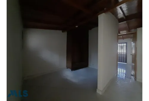 Buena Ubicación(mls#253704)